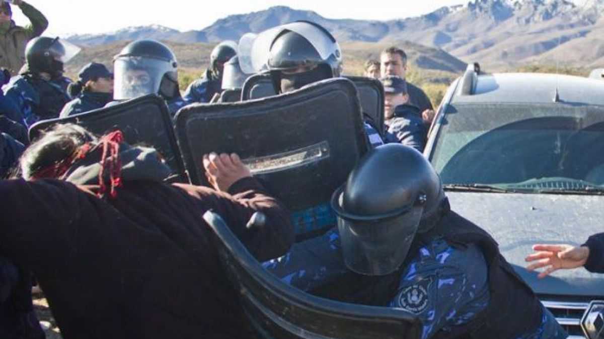 altText(Violencia contra mapuches: una delegación de Madres de Plaza de Mayo viaja al sur)}