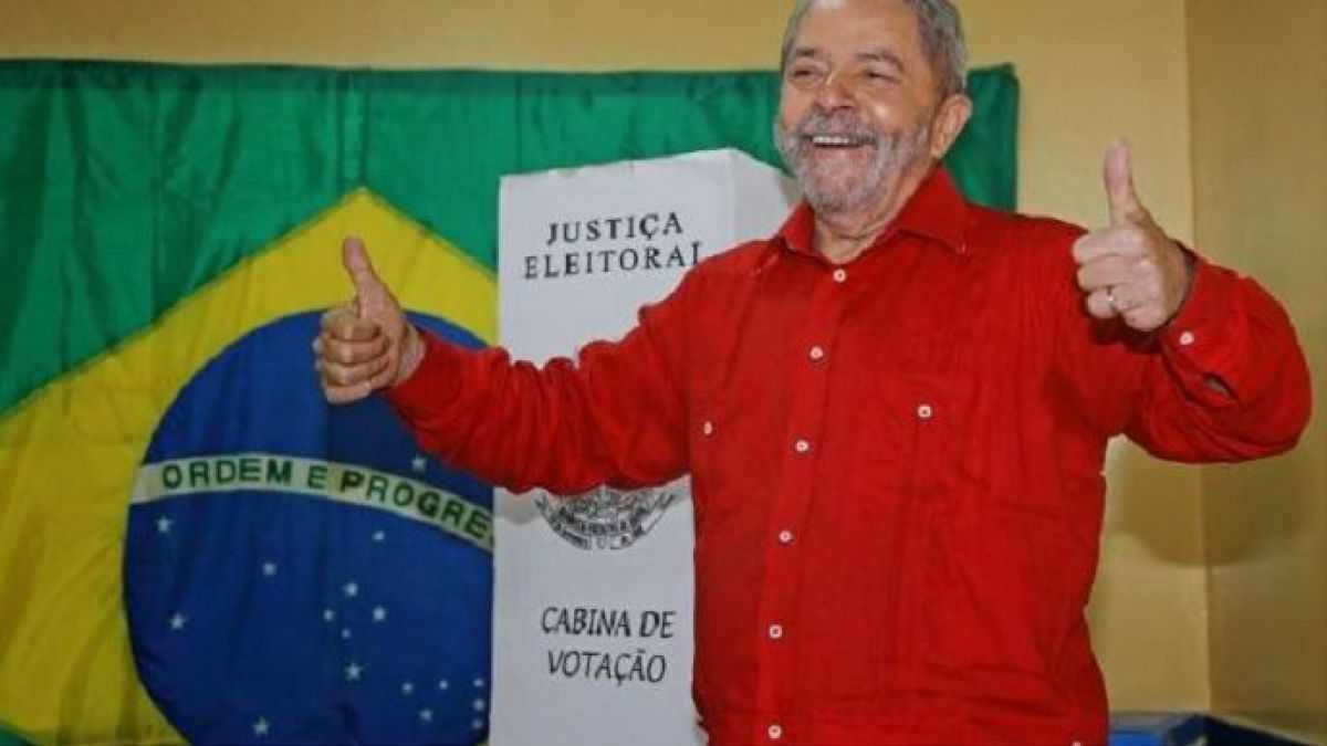 altText(Con las encuestas a favor, Lula pide elecciones anticipadas ante un Brasil 