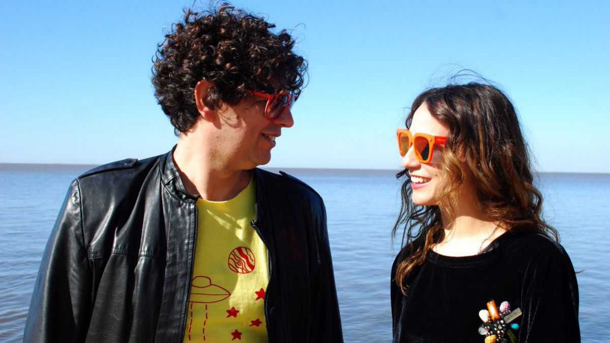 La Nave de Cartón presentó su clip “Este Sol” junto a Daniela Herrero