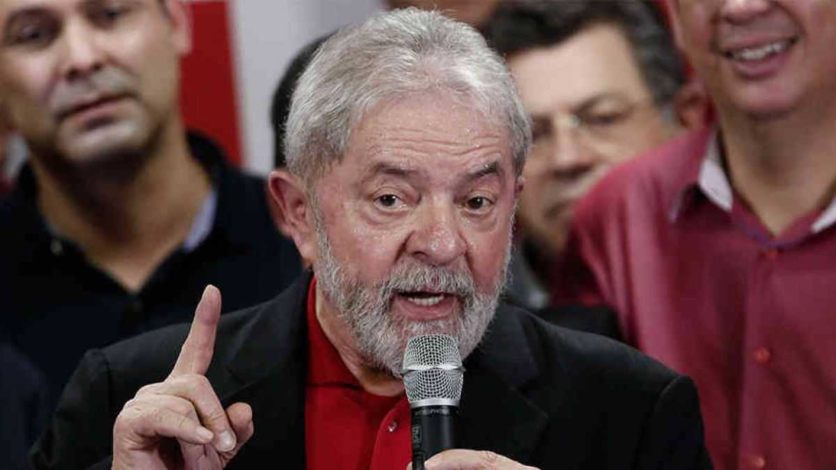 altText(Con un clima tenso y una Brasilia militarizada, se decide si Lula va a la cárcel o sigue libre)}