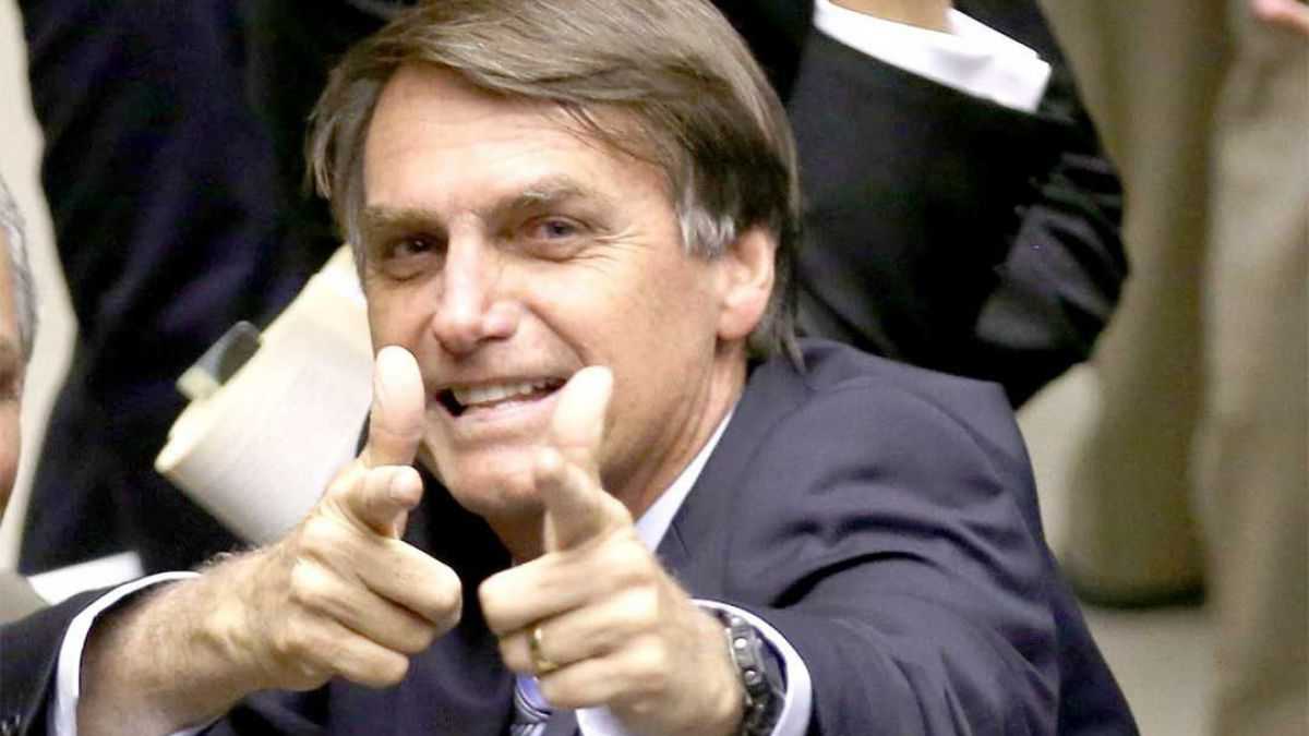 altText(El ultraderechista Bolsonaro se impuso en el ballotage y es el nuevo presidente de Brasil)}