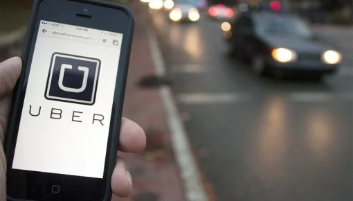 Uber ataca a un servicio de autos para mujeres