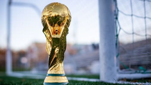 altText(La fiesta del Mundial Qatar 2022 se acerca: así se prepara la máxima cita futbolística )}