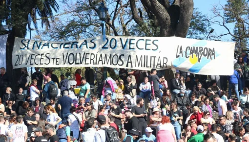 Dirigentes del FdT respaldaron a Cristina con un acto en Parque Lezama