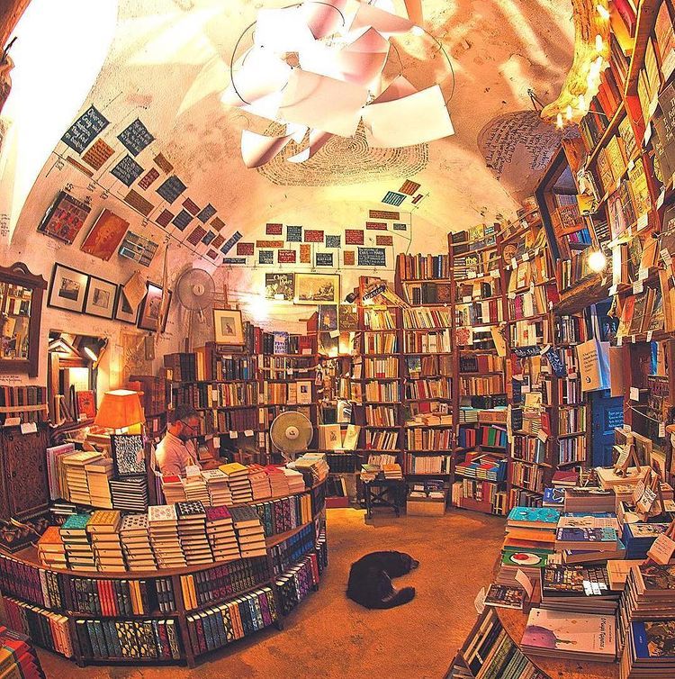 Los interiores de Atlantic Books.