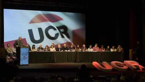La UCR debate la ampliación de JxC