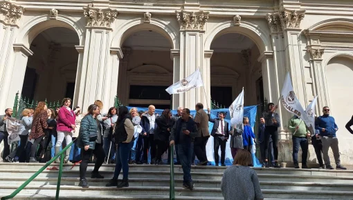 Banderazo de judiciales en Tribunales en reclamo de recomposición salarial