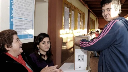 Vota más de un millón de jóvenes de 16 y 17 años 