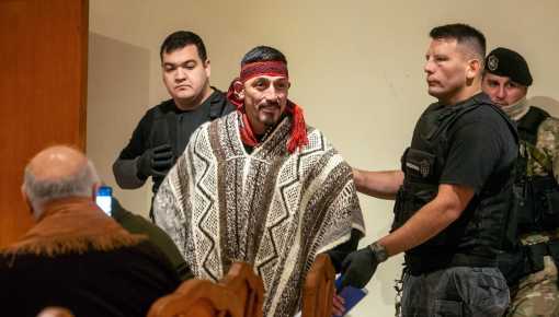 Jones Huala hospitalizado en Esquel tras diez días de huelga de hambre