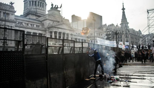 Bianco denuncia que hubo infiltrados enviados a agitar durante la represión