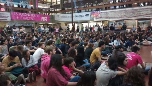 Crece la protesta estudiantil: más facultades de la UBA tomadas