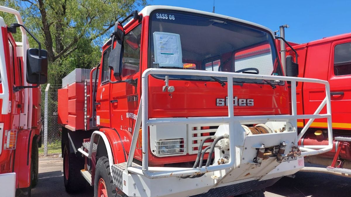 Indignante desidia y burocracia del Gobierno: autobomba para Chubut está varada en la aduana
