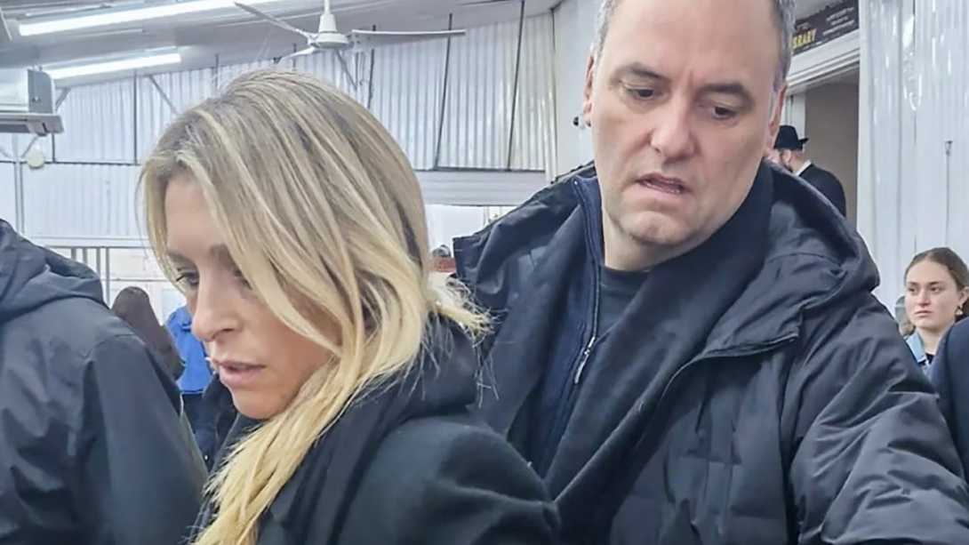 Bettina Angeletti volvió a mostrarse en público tras la salida de Adorni: habló sobre IA