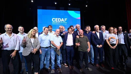 Con críticas a Milei, Kicillof lanzó un centro de estudios