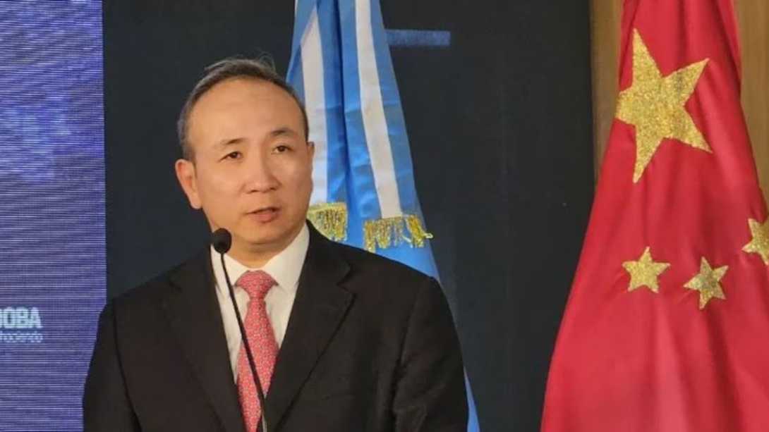 La Embajada de China le respondió a Lamelas