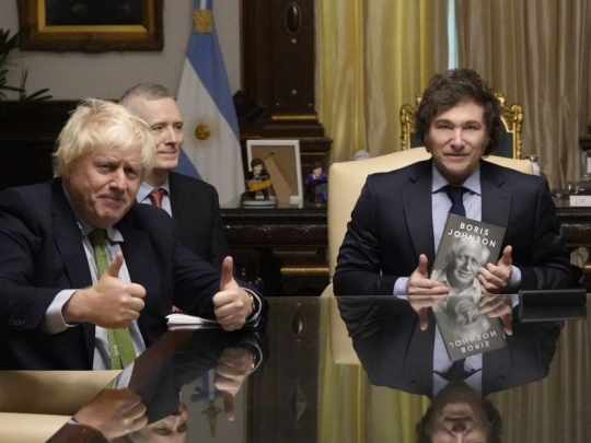 Boris Johnson dijo que Milei es &ldquo;admirador de Thatcher&rdquo; y pidió enviar &ldquo;refuerzos&rdquo; a Malvinas