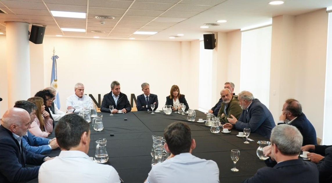 Massa se reunió con rectores universitarios y crece la tensión por los fondos educativos